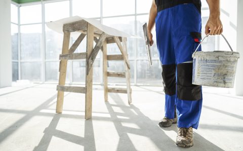 building-construction-worker-site
